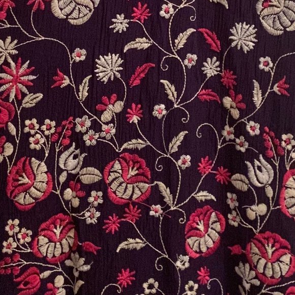 Floral Shift Dress - Picture 3 of 3